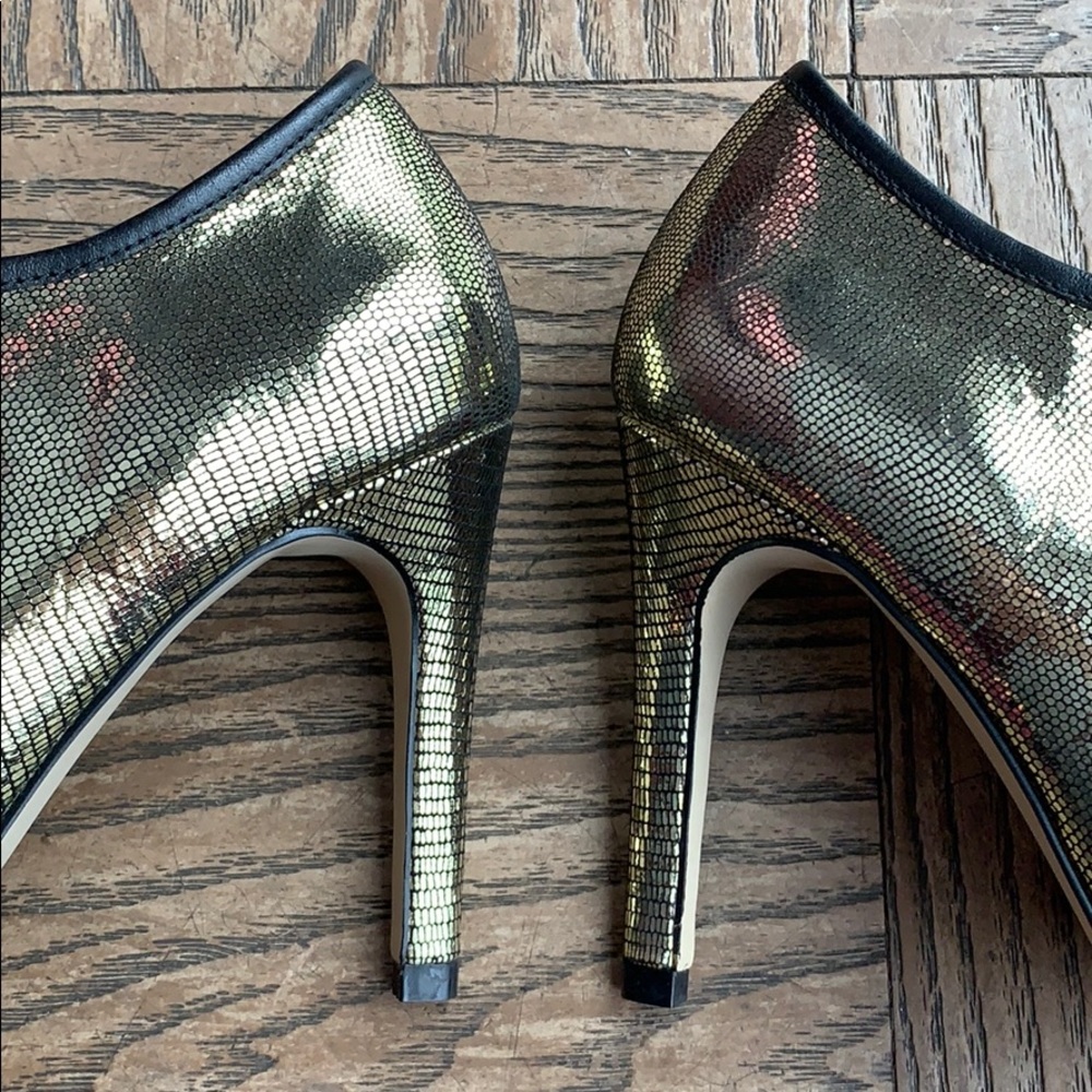 NEW Gold Laceup Bootie Heel - Picture 5 of 5